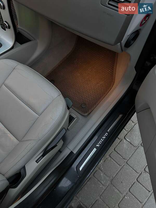Универсал Volvo V50 2010 в Жовкве