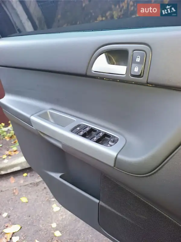Volvo V50 2007 VIN YV1MW765272318017 фото оголошення 4 з 39