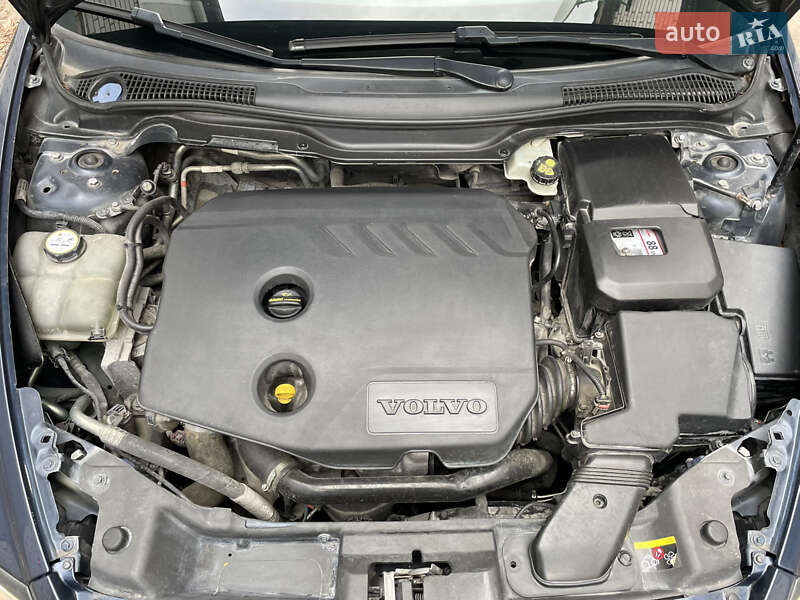 Універсал Volvo V50 2012 в Житомирі