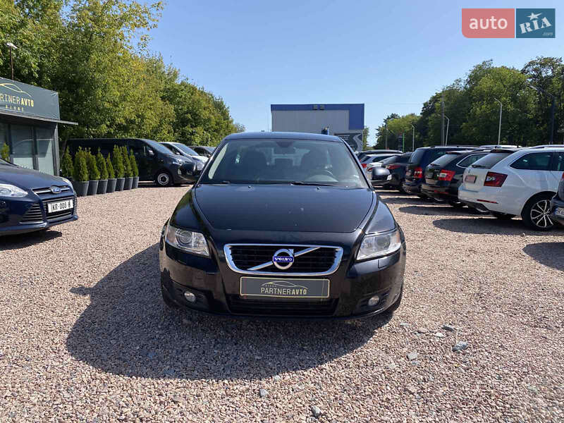 Універсал Volvo V50 2012 в Рівному