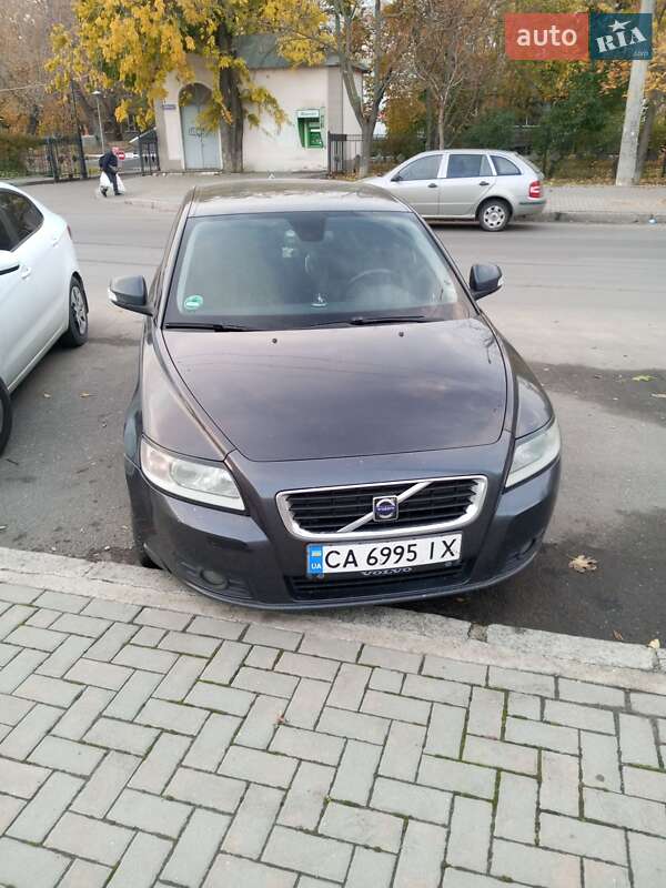 Универсал Volvo V50 2010 в Николаеве фото Универсал Volvo V50 2010 в Николаеве