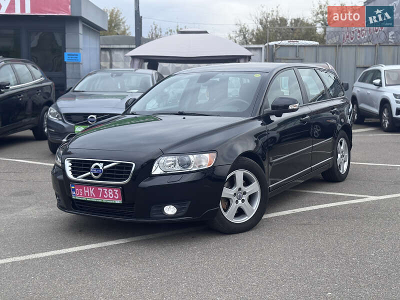 Универсал Volvo V50 2012 в Киеве фото 10 Универсал Volvo V50 2012 в Киеве