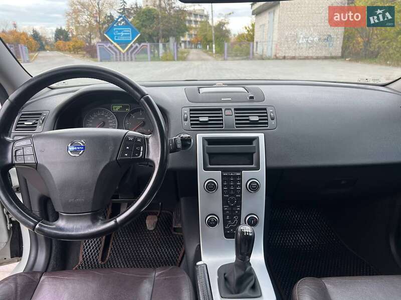 Универсал Volvo V50 2011 в Горишних Плавнях