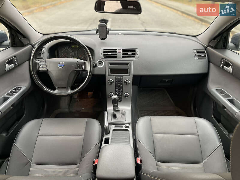 Универсал Volvo V50 2008 в Запорожье фото 21 Универсал Volvo V50 2008 в Запорожье