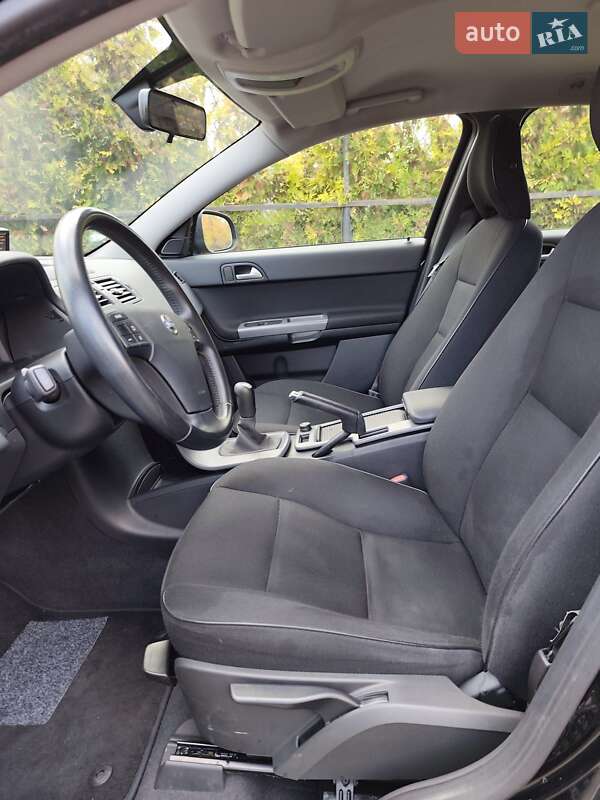 Универсал Volvo V50 2011 в Луцке фото 35 Универсал Volvo V50 2011 в Луцке