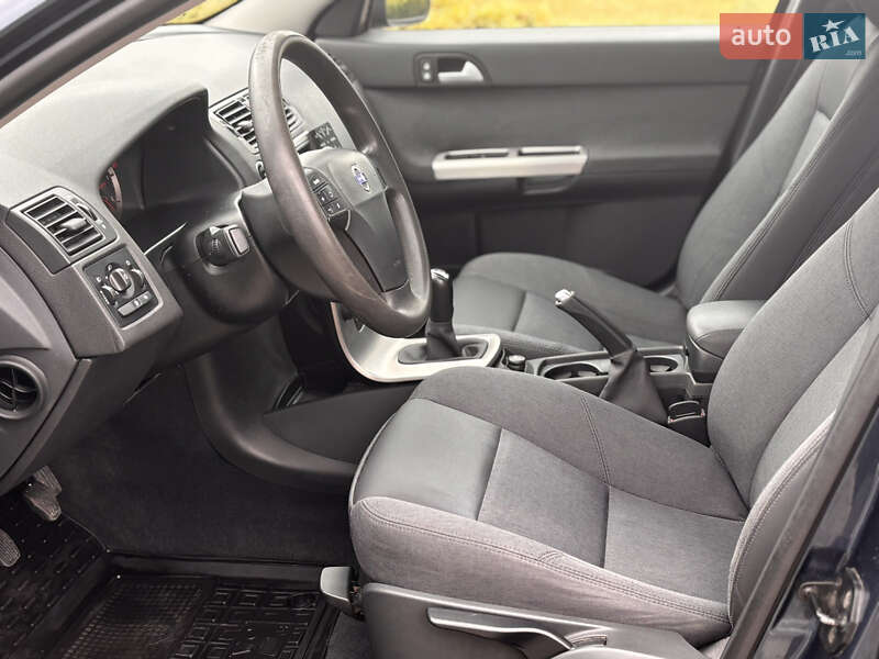 Універсал Volvo V50 2006 в Тернополі