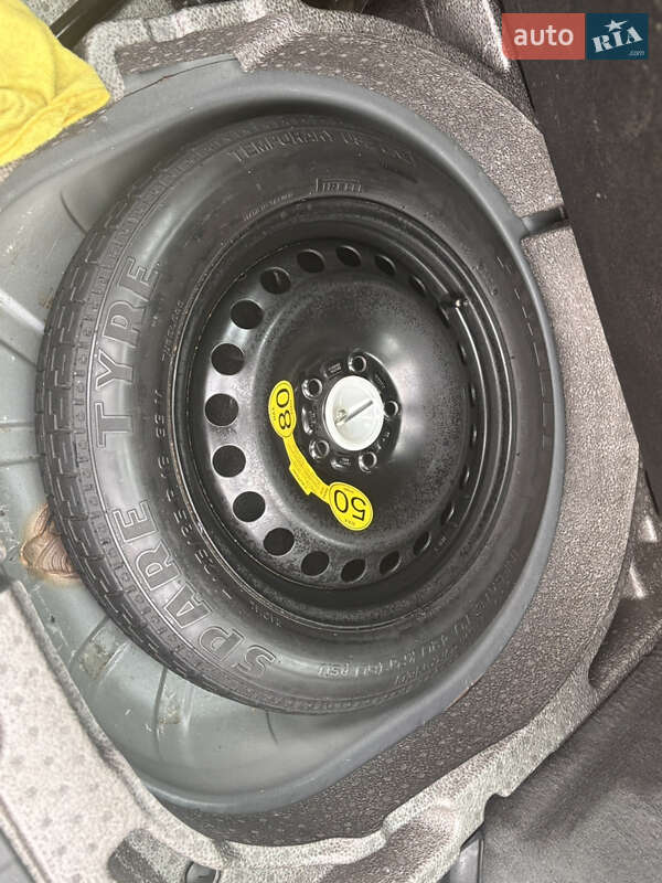 Універсал Volvo V50 2006 в Тернополі