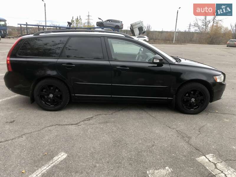 Универсал Volvo V50 2010 в Харькове