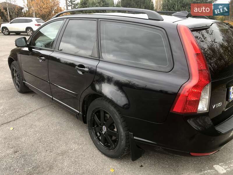 Универсал Volvo V50 2010 в Харькове