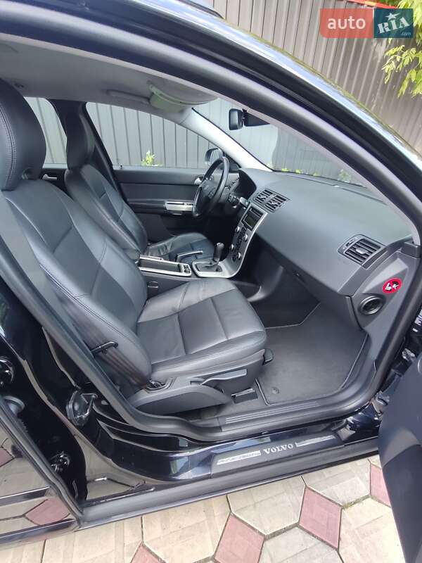 Универсал Volvo V50 2010 в Кролевце