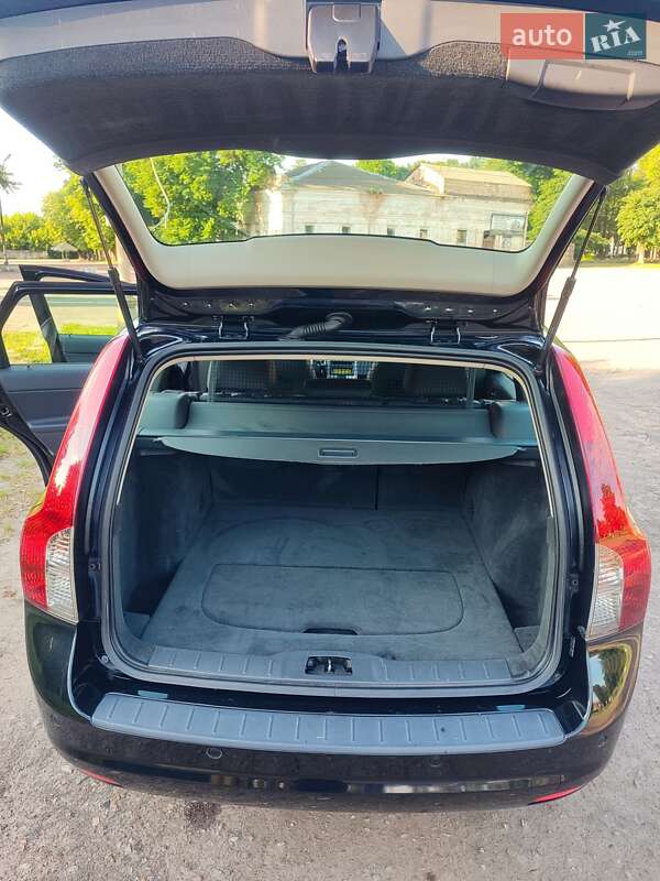 Универсал Volvo V50 2010 в Кролевце