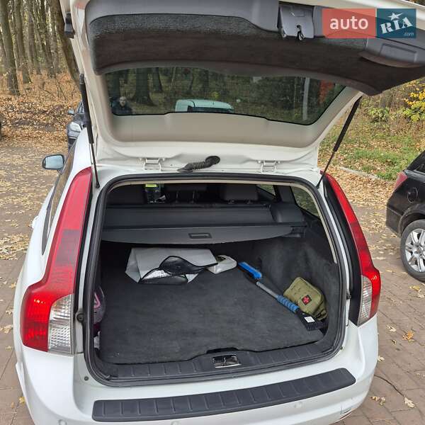 Универсал Volvo V50 2011 в Луцке