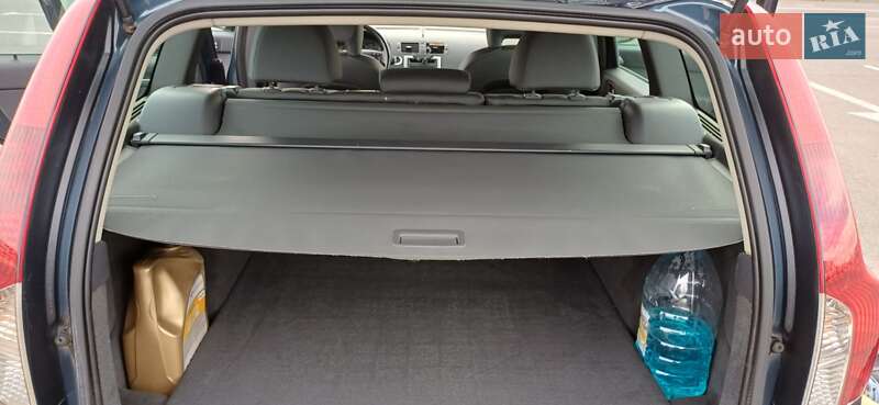 Універсал Volvo V50 2010 в Львові