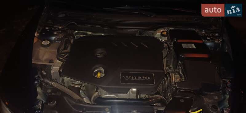 Універсал Volvo V50 2010 в Львові