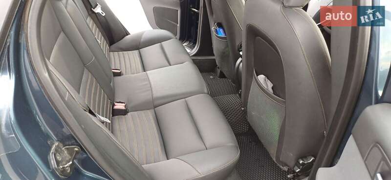 Універсал Volvo V50 2010 в Львові