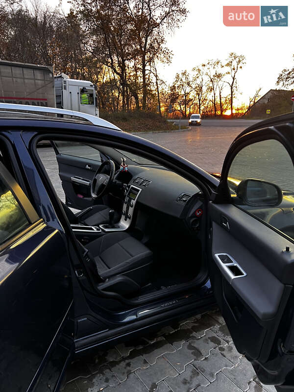 Универсал Volvo V50 2012 в Чорткове