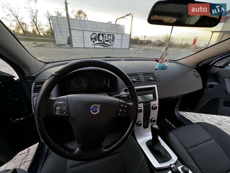 Универсал Volvo V50 2012 в Чорткове