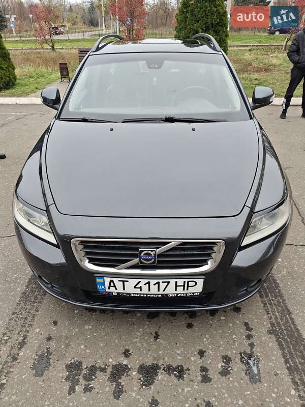 Универсал Volvo V50 2009 в Краматорске