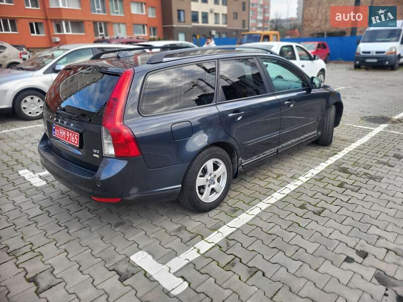 Универсал Volvo V50 2010 в Луцке