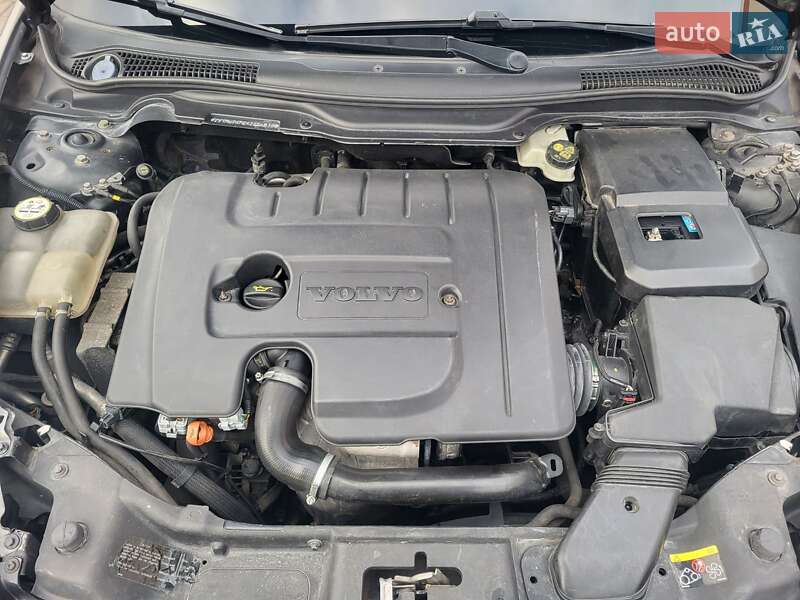 Универсал Volvo V50 2010 в Луцке