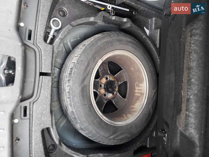 Универсал Volvo V50 2010 в Луцке