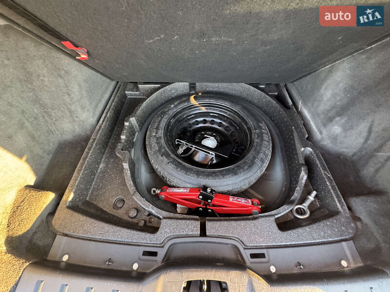 Універсал Volvo V50 2012 в Стрию