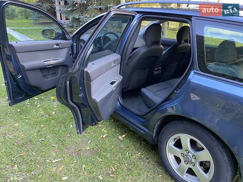 Универсал Volvo V50 2008 в Новояворовске