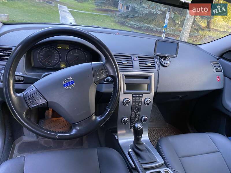 Универсал Volvo V50 2008 в Новояворовске