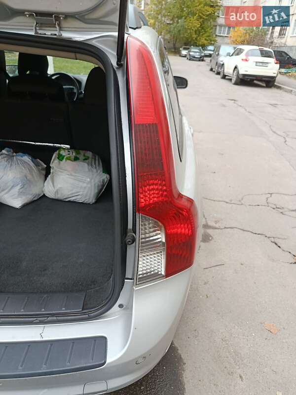 Универсал Volvo V50 2008 в Виннице фото 32 Универсал Volvo V50 2008 в Виннице