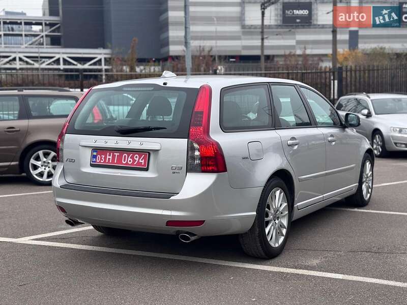 Універсал Volvo V50 2011 в Києві