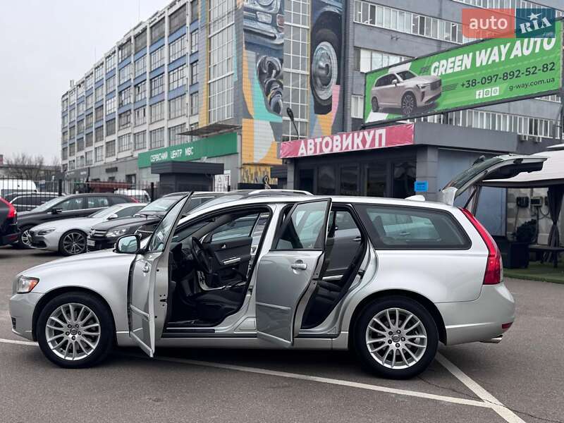 Універсал Volvo V50 2011 в Києві
