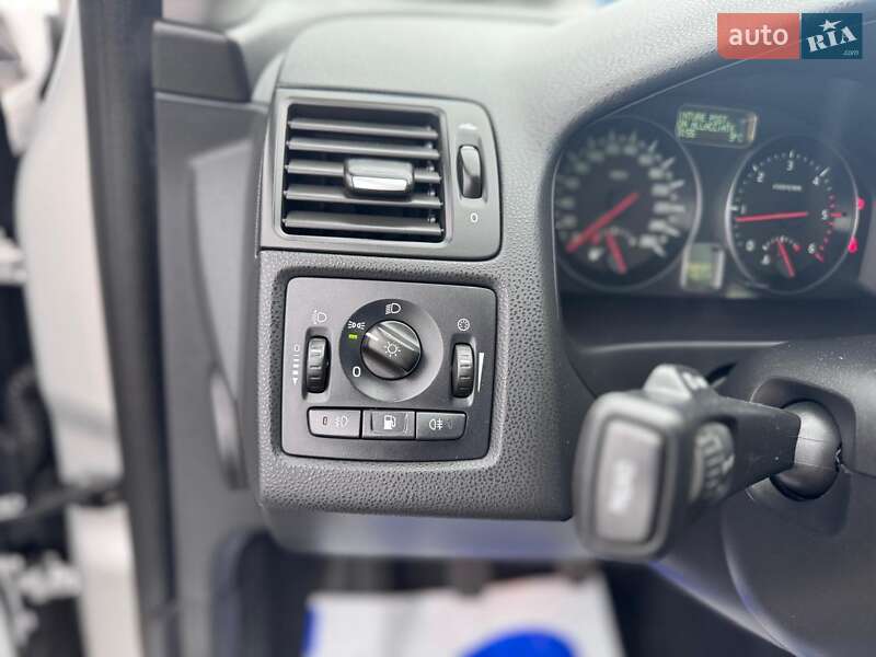 Універсал Volvo V50 2011 в Києві