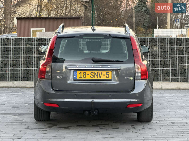 Універсал Volvo V50 2011 в Стрию