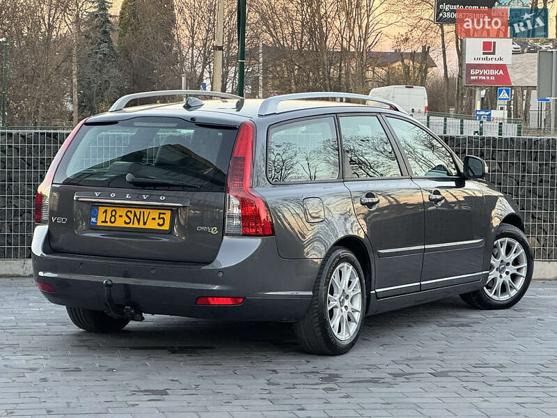 Універсал Volvo V50 2011 в Стрию