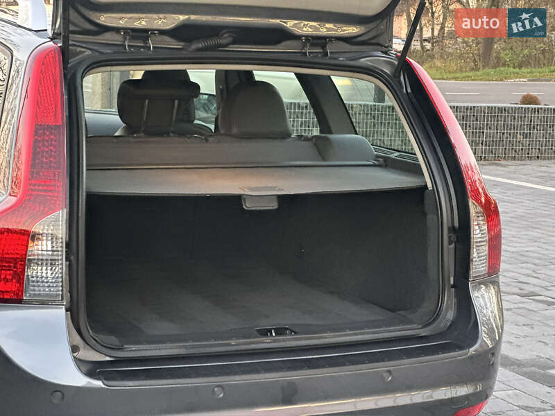 Універсал Volvo V50 2011 в Стрию