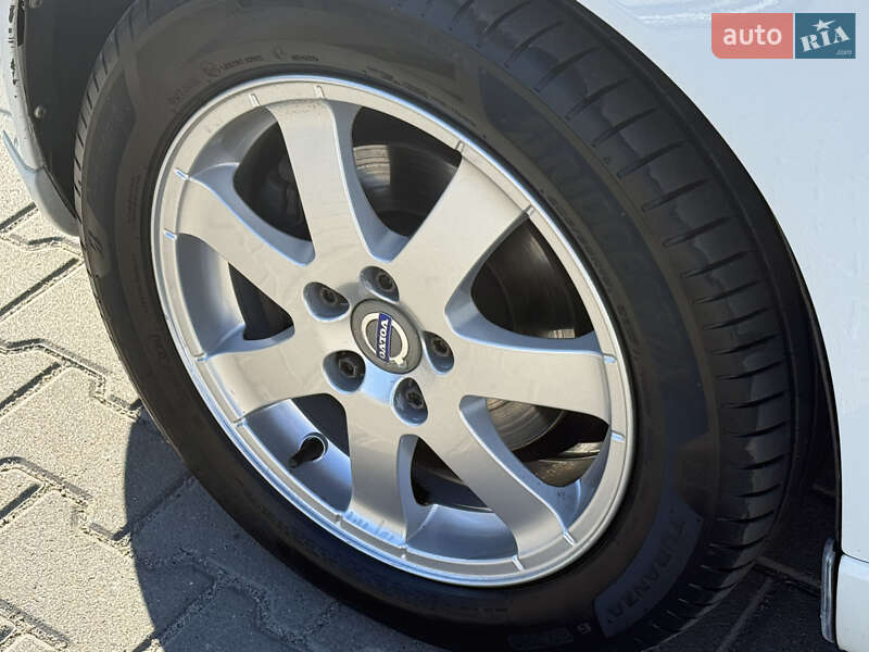 Універсал Volvo V50 2012 в Рівному