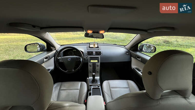 Универсал Volvo V50 2009 в Львове фото 12 Универсал Volvo V50 2009 в Львове