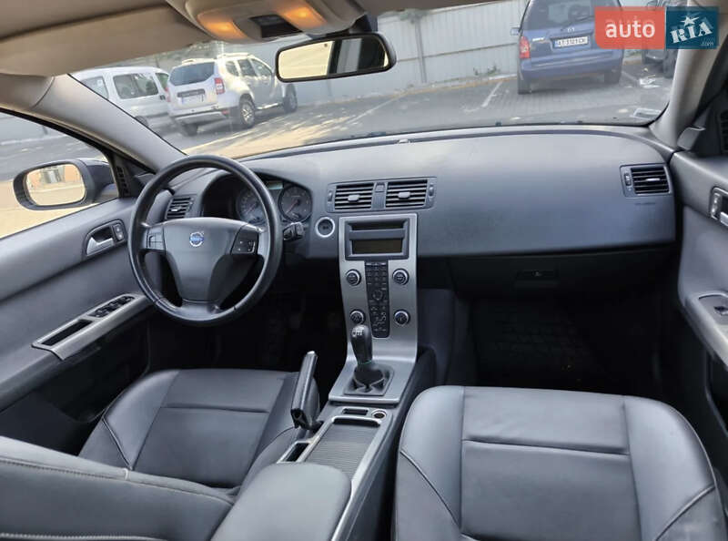 Універсал Volvo V50 2008 в Луцьку