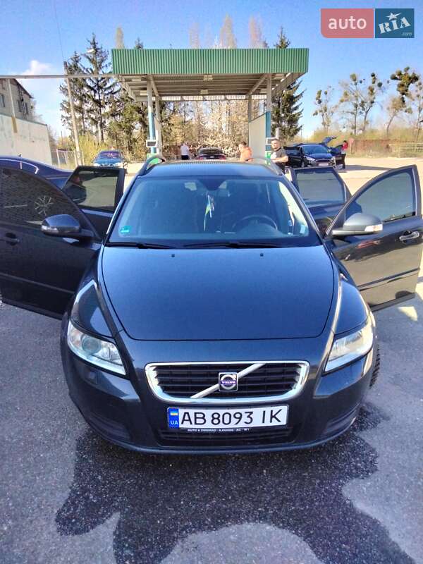 Універсал Volvo V50 2010 в Вінниці