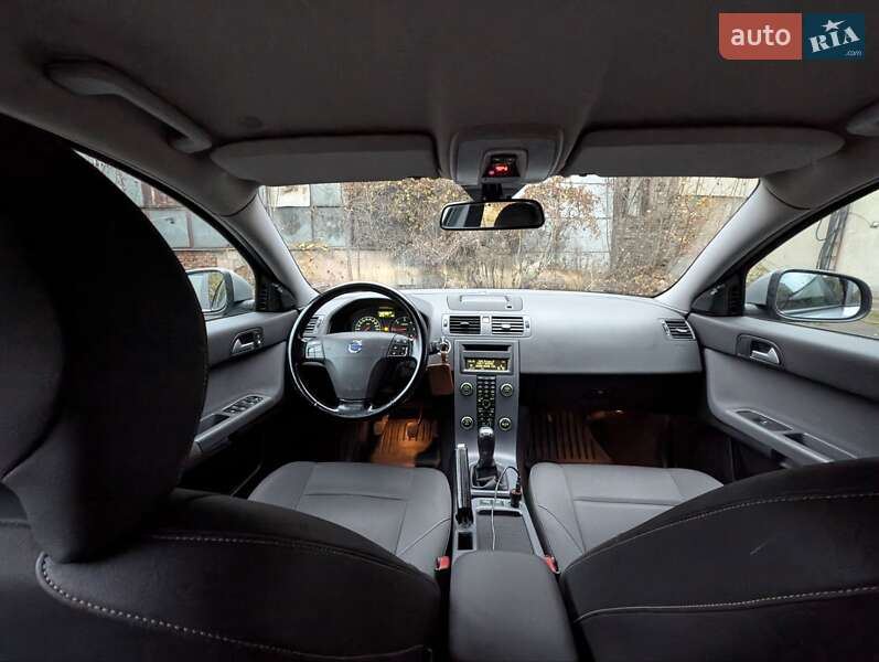 Универсал Volvo V50 2010 в Ровно фото 20 Универсал Volvo V50 2010 в Ровно