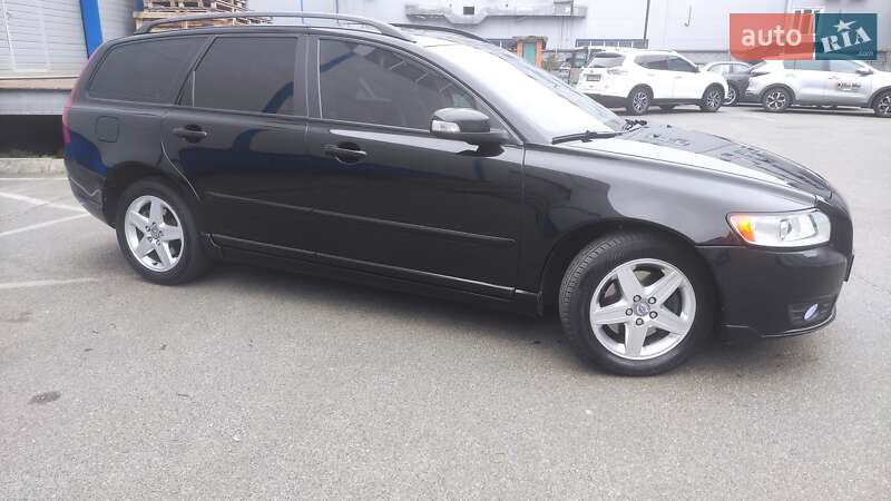 Универсал Volvo V50 2008 в Киеве