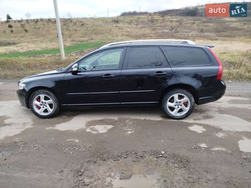 Универсал Volvo V50 2012 в Турке фото 46 Универсал Volvo V50 2012 в Турке