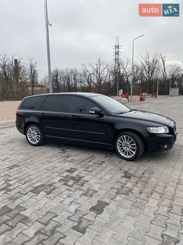 Универсал Volvo V50 2011 в Кривом Роге