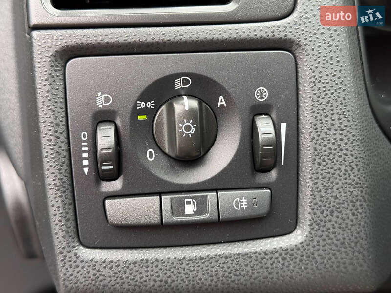 Универсал Volvo V50 2011 в Стрые фото 62 Универсал Volvo V50 2011 в Стрые