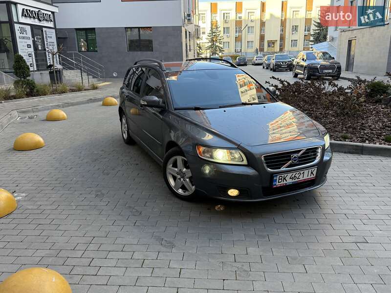 Универсал Volvo V50 2008 в Вараше фото 2 Универсал Volvo V50 2008 в Вараше