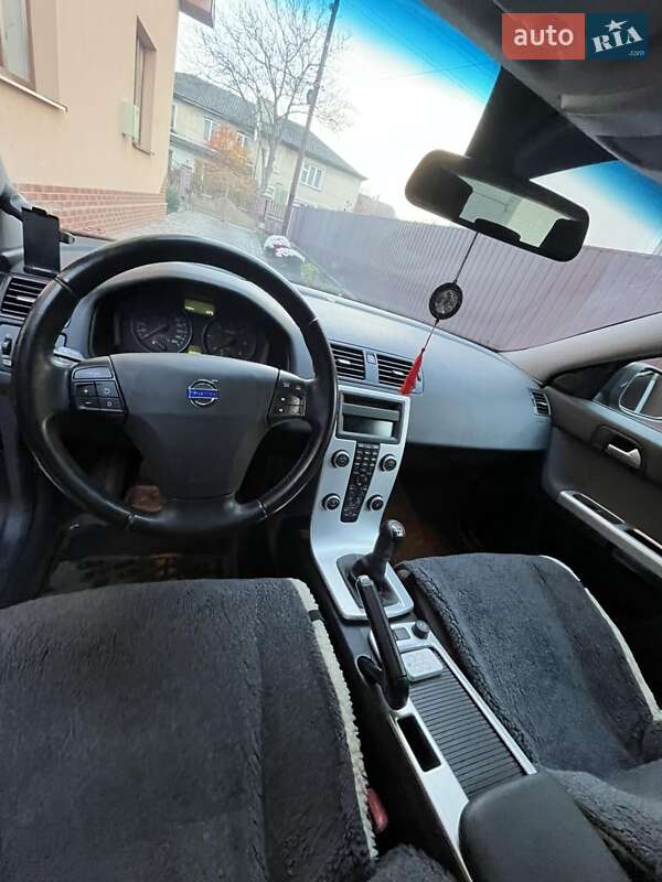 Универсал Volvo V50 2011 в Ивано-Франковске