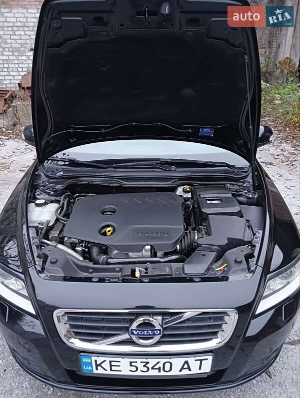 Универсал Volvo V50 2012 в Днепре