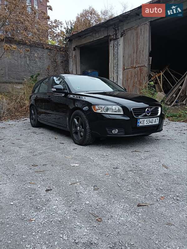 Универсал Volvo V50 2012 в Днепре