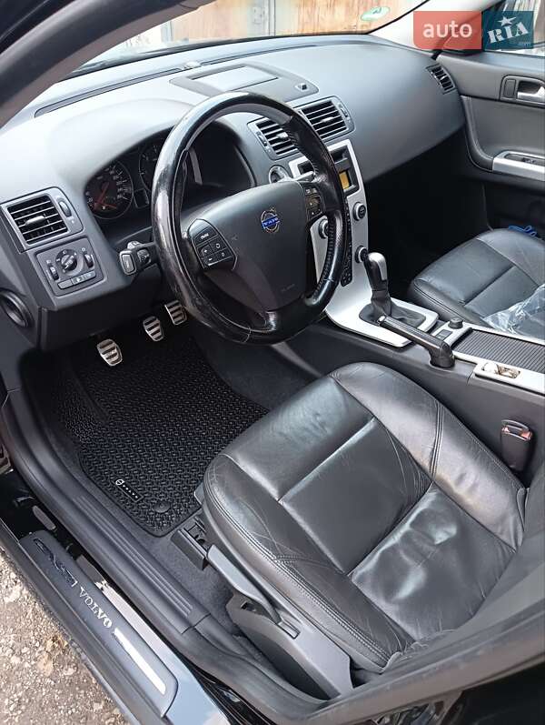 Универсал Volvo V50 2012 в Днепре