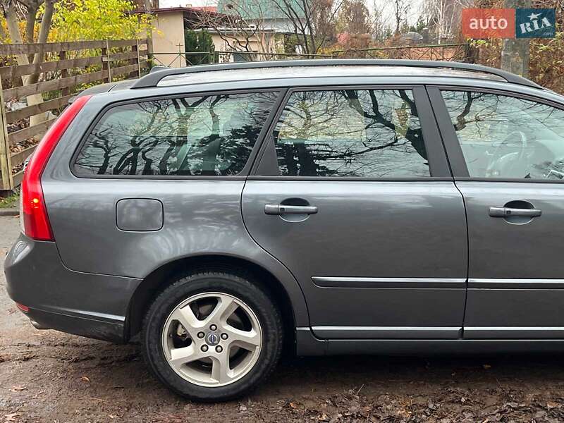 Універсал Volvo V50 2011 в Києві фото 13 Універсал Volvo V50 2011 в Києві